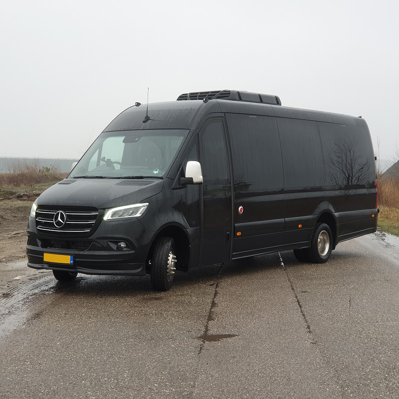 Mercedes V Klasse 8 persoon huren